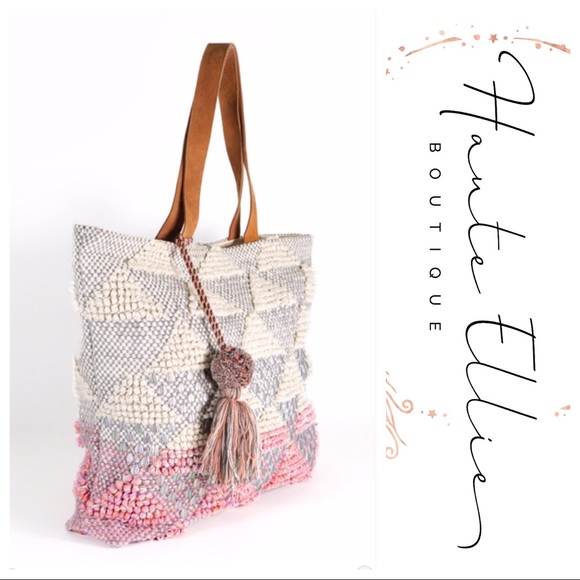Textured Crochet Handmade Oversized Tote - Picture 11 of 14